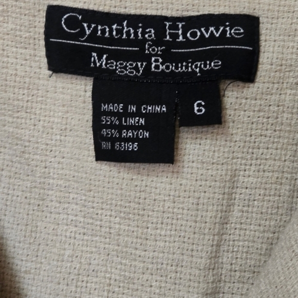 Chic Beige Button-Front Midi Dress - Picture 5 of 6